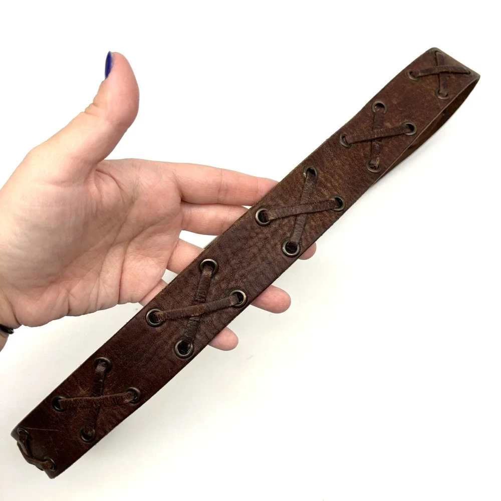 Vintage Y2K American Eagle Brown Leather X-laced Double Prong Belt M 32-36